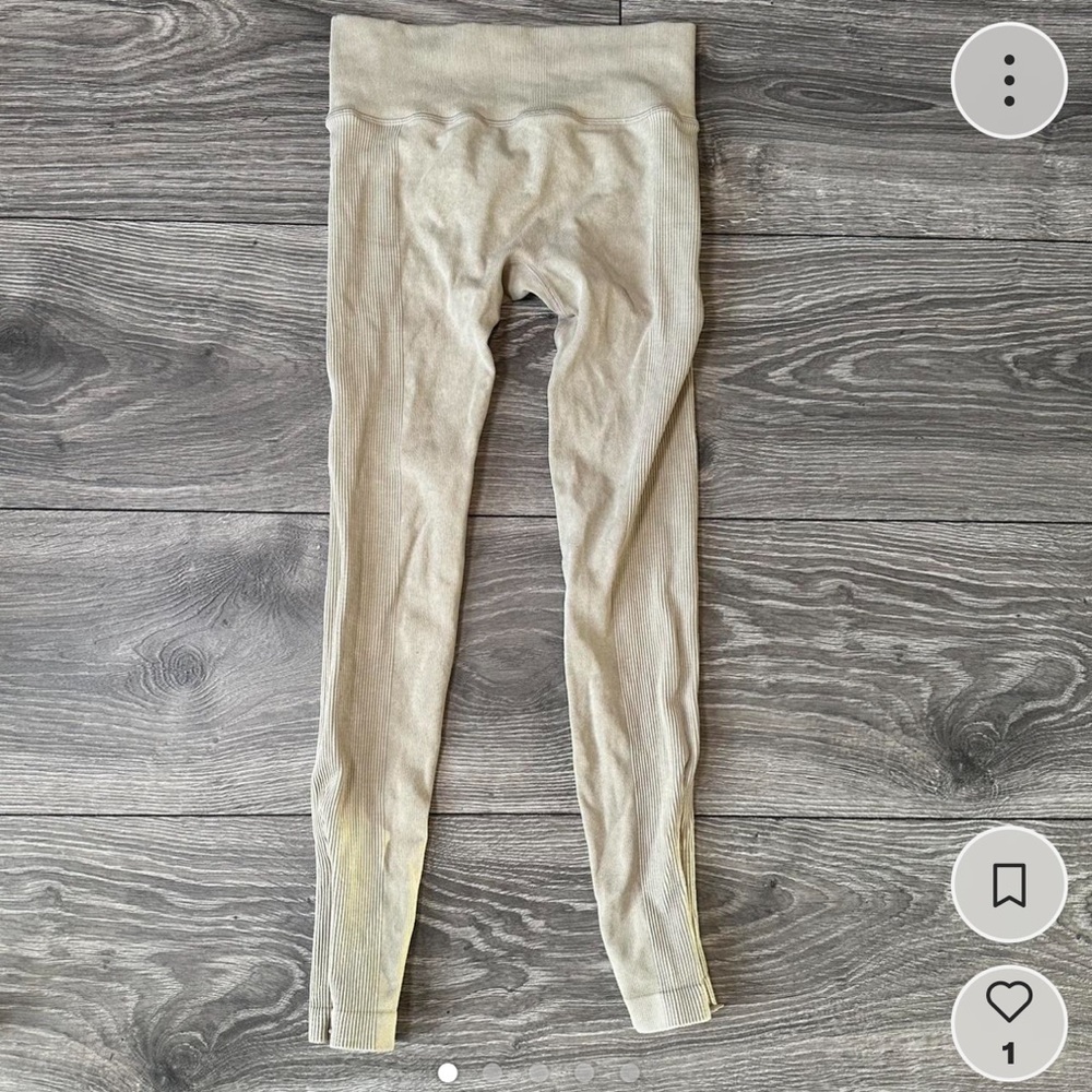 Cream Lazuli Label Acid Wash Ribbed Leggings